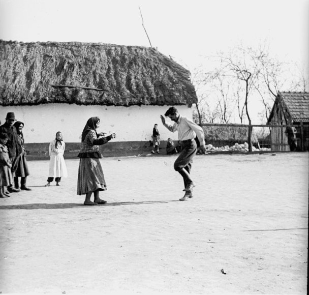 Cigánytánc. Paszab, 1956.