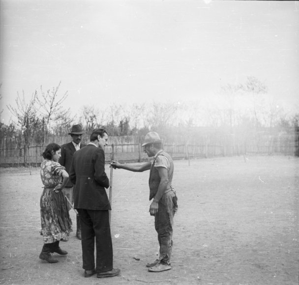 Botoló táncos. Paszab, 1955.