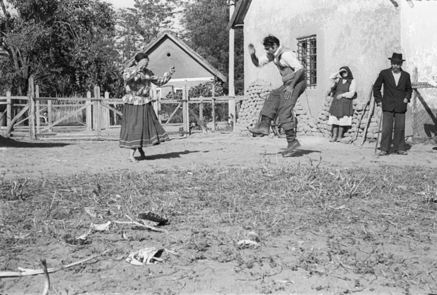 Cigánytánc. Nyírvasvári, 1956.