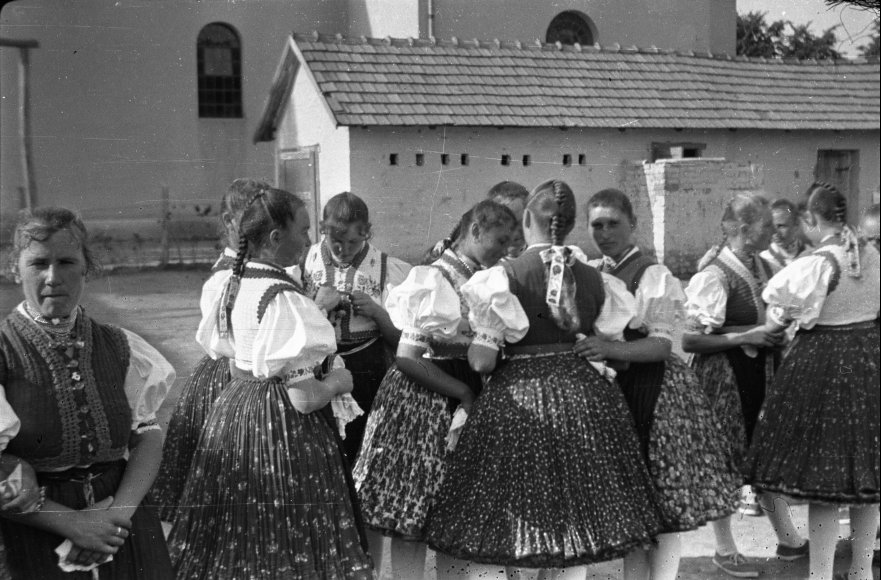 Lányok. Rimóc, 1956.